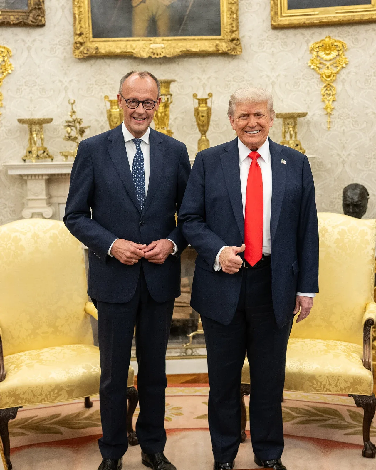Friedrich Merz (kiri) bersama Donald Trump di Rumah Putih dalam foto arkib 5 Jun 2025. Foto Rumah Putih.