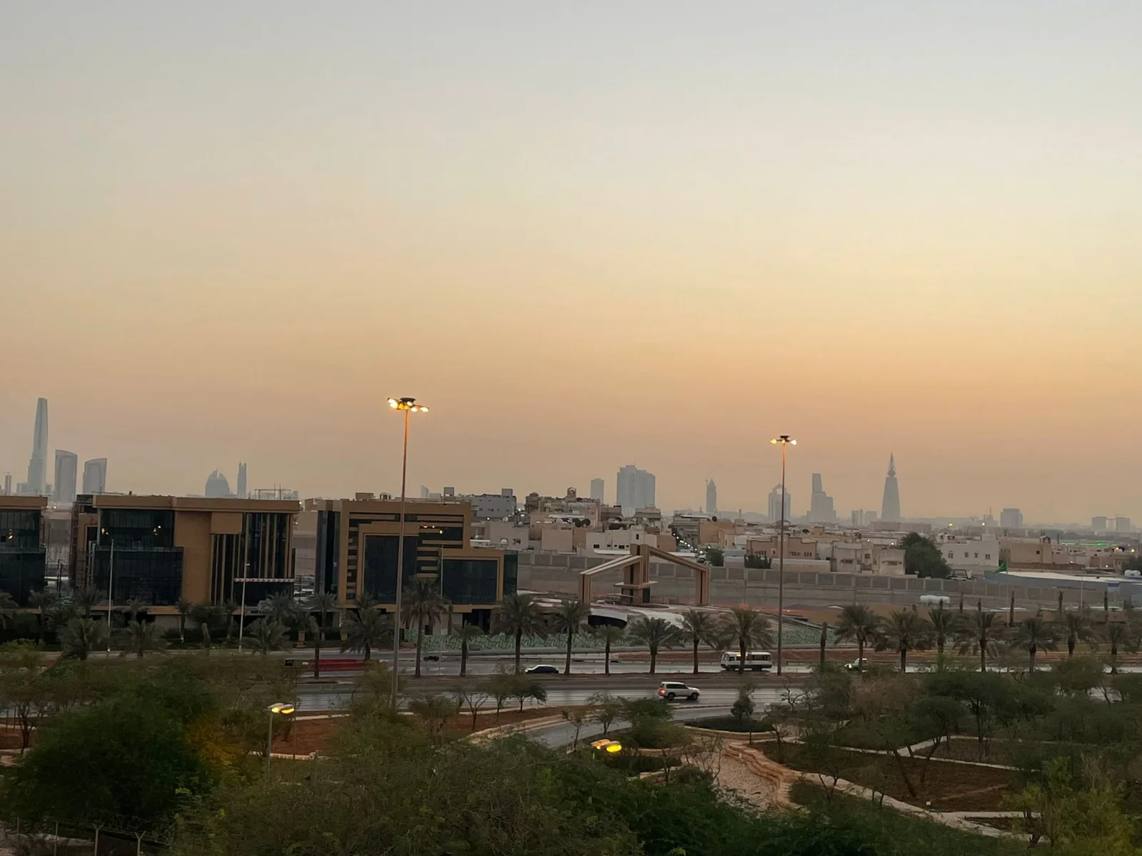 Houthi dakwa serang Kementerian Pertahanan Saudi di Riyadh